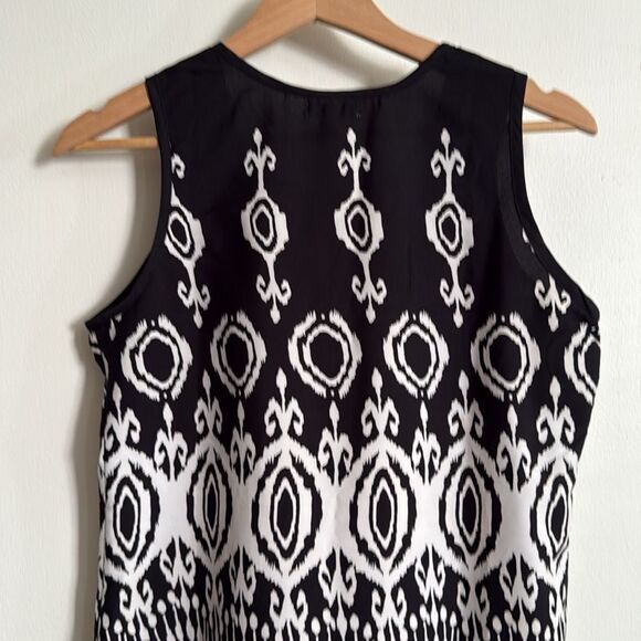 AntiliaโFemme Sleeveless Tribal Printโ Top Small Black White Brown Boho Tank - Picture 7 of 8